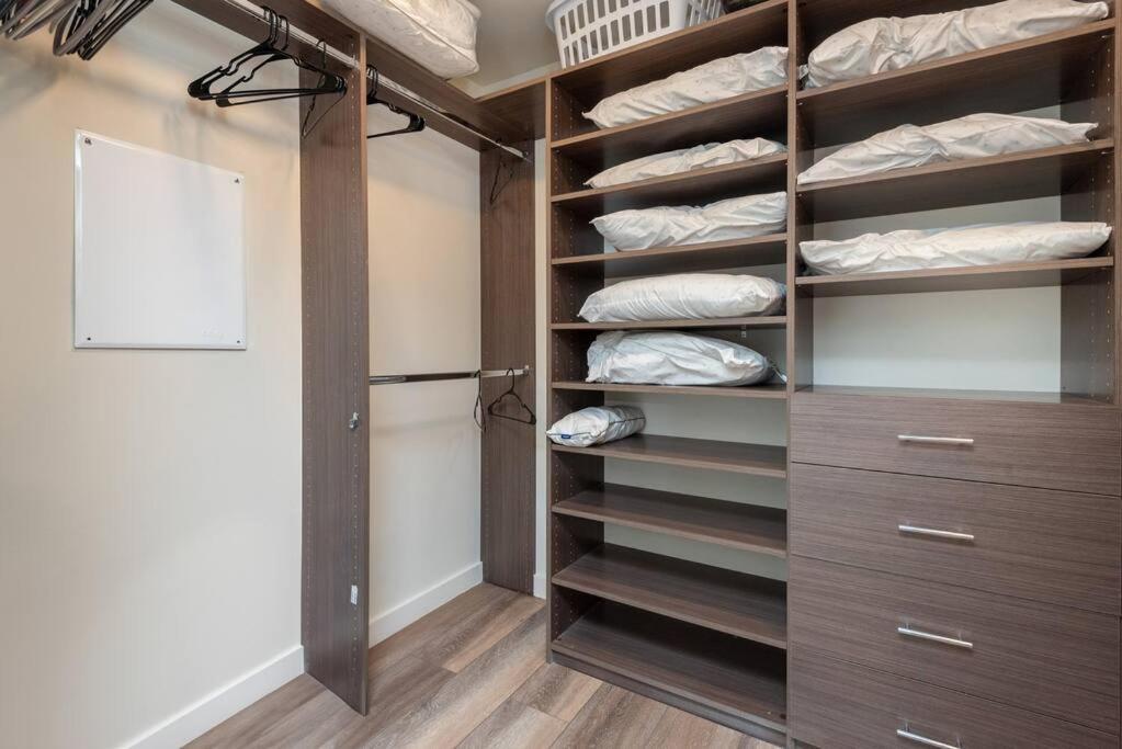 Luxurious Penthouse In Beverly Hills - Sleeps 10 洛杉矶 外观 照片