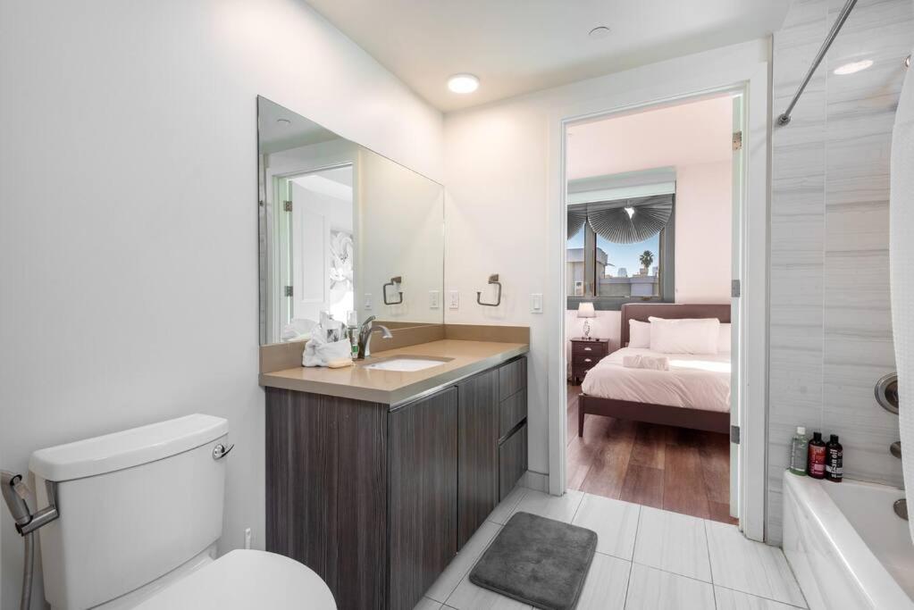 Luxurious Penthouse In Beverly Hills - Sleeps 10 洛杉矶 外观 照片