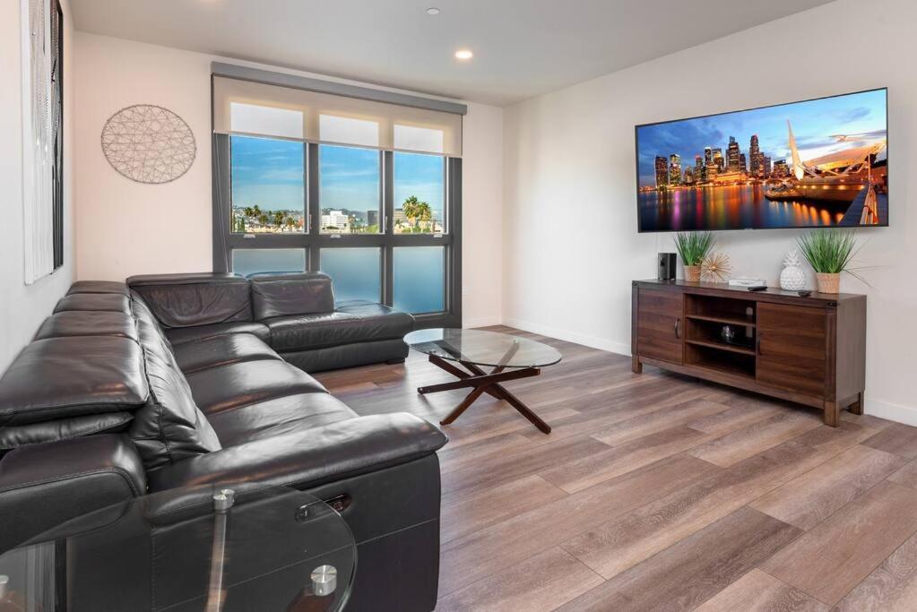 Luxurious Penthouse In Beverly Hills - Sleeps 10 洛杉矶 外观 照片