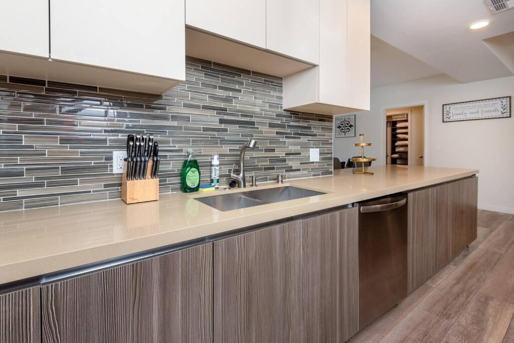 Luxurious Penthouse In Beverly Hills - Sleeps 10 洛杉矶 外观 照片