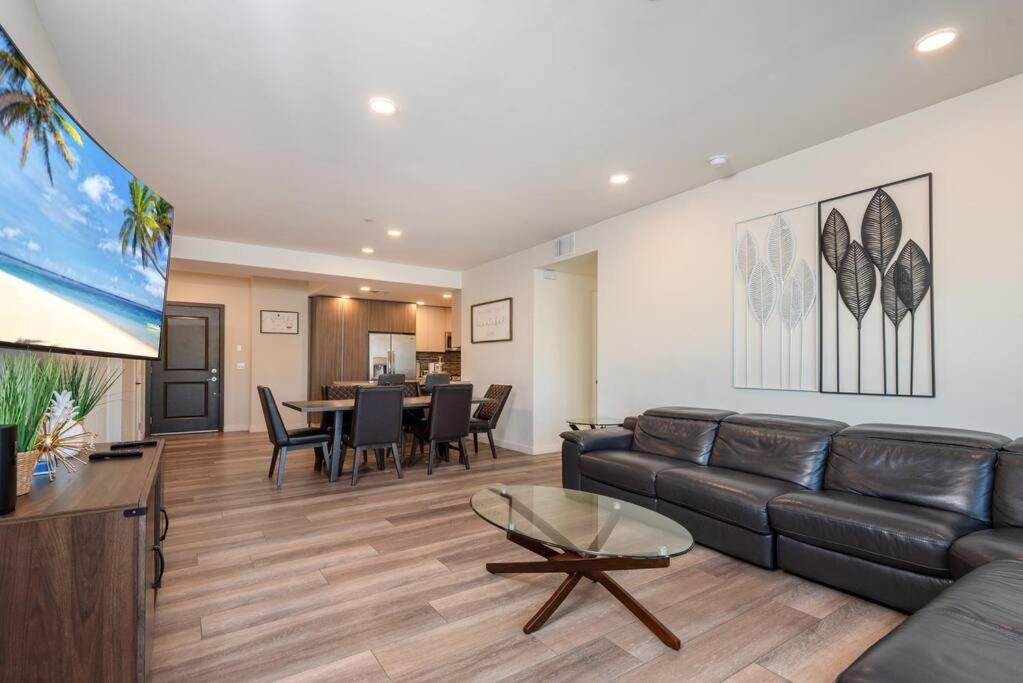 Luxurious Penthouse In Beverly Hills - Sleeps 10 洛杉矶 外观 照片