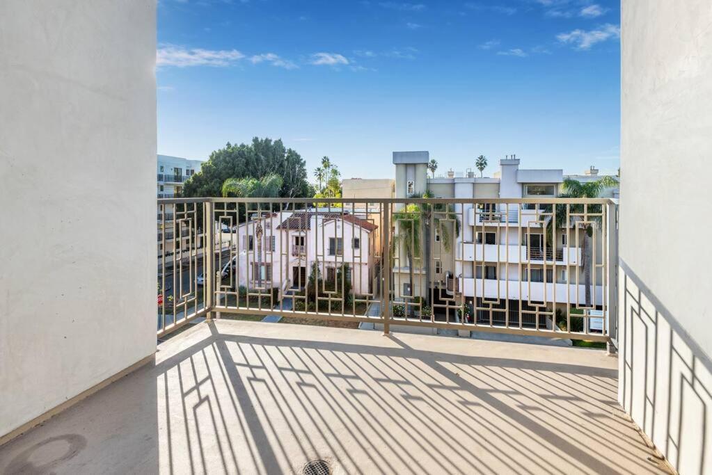 Luxurious Penthouse In Beverly Hills - Sleeps 10 洛杉矶 外观 照片